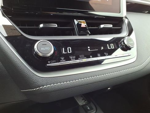 Certified 2025 Toyota Corolla XSE image 23