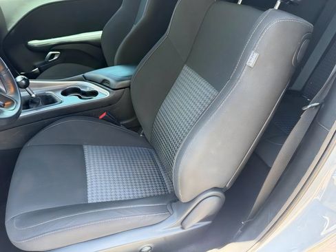 Used 2022 Dodge Challenger R/T RWD image 20