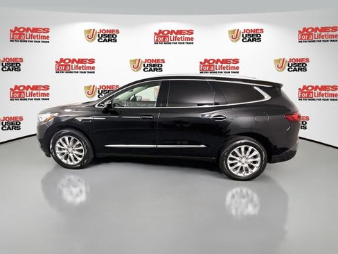 Used 2018 Buick Enclave Premium AWD/4WD image 16