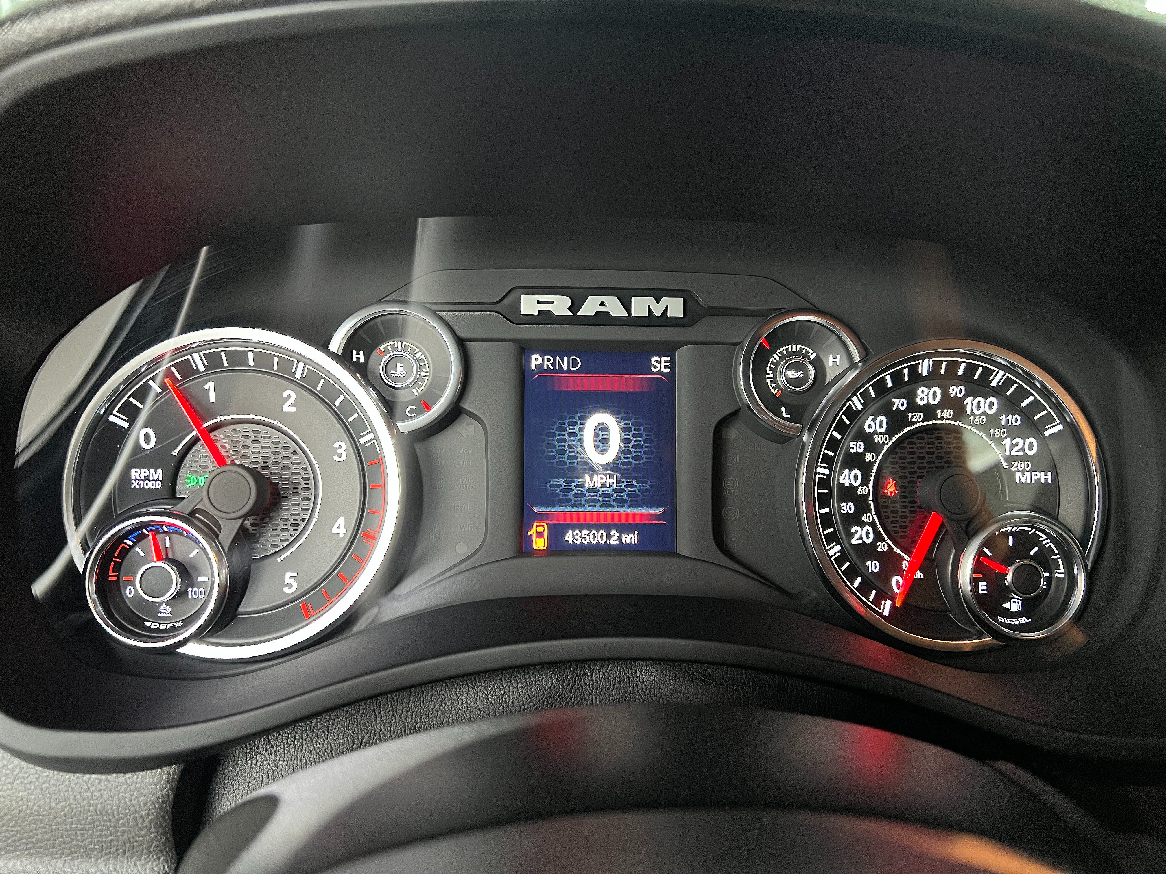 Used 2024 RAM 3500 Tradesman w/ Snow Chief Group AWD/4WD image 14