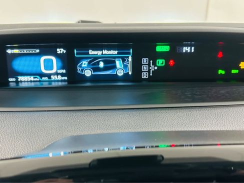 Used 2019 Toyota Prius LE image 13