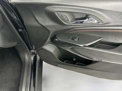 Used 2024 Chevrolet Trax RS w/ Driver Confidence Package image 30