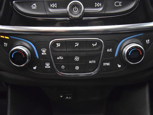 Used 2021 Chevrolet Traverse High Country w/ LPO, Floor Liner Package FWD image 36