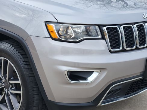 Used 2019 Jeep Grand Cherokee Limited image 5