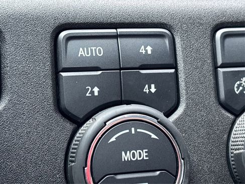 Used 2024 Chevrolet Silverado 1500 RST w/ Z71 Off-Road Package image 35