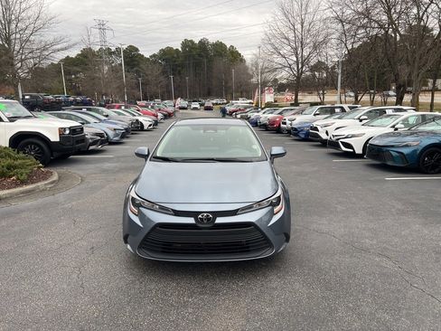 Used 2024 Toyota Corolla LE image 4
