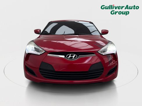 Used 2016 Hyundai Veloster FWD image 14