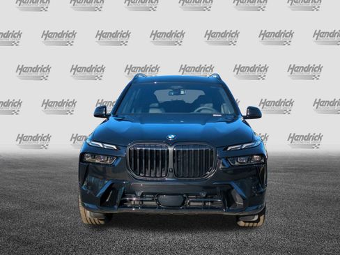 New 2026 BMW X7 xDrive40i image 3