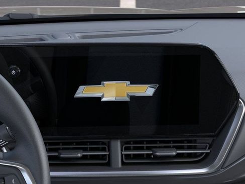 New 2026 Chevrolet Trax ACTIV w/ Sunroof Package FWD image 20