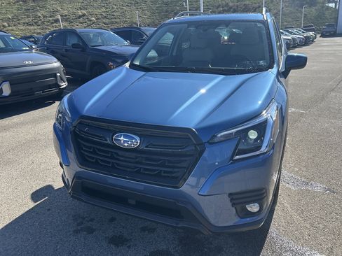Used 2023 Subaru Forester Premium image 25
