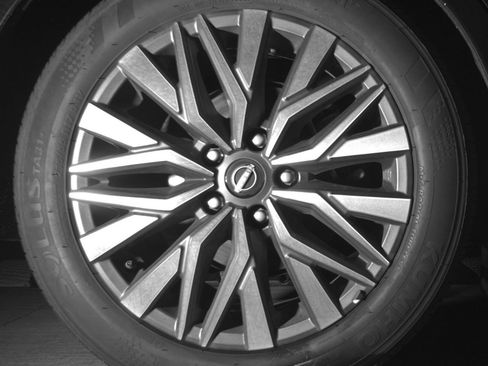Used 2025 Nissan Altima 2.5 SV FWD image 18