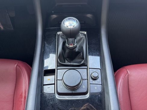 Used 2025 MAZDA MAZDA3 2.5 S Hatchback w/ Premium Pkg image 17