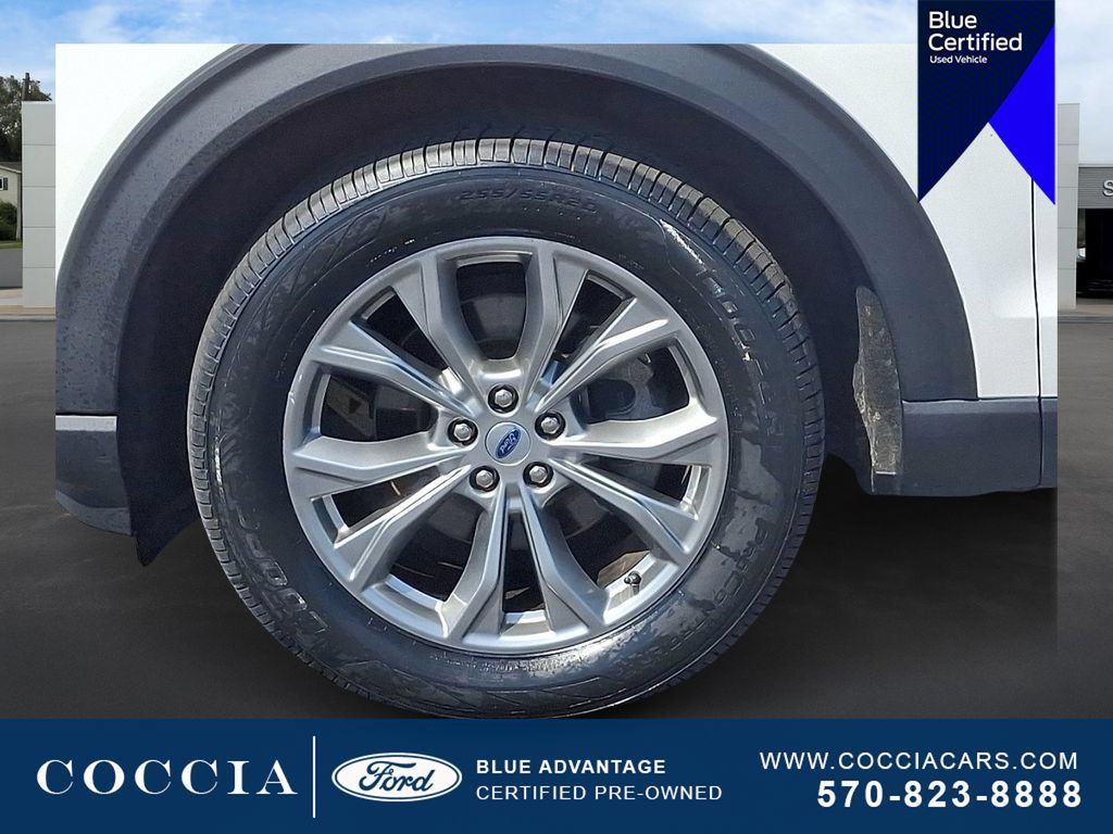 Certified 2023 Ford Explorer XLT w/ Equipment Group 202A AWD/4WD image 7