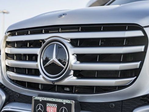 Certified 2025 Mercedes-Benz GLS 450 4MATIC image 13