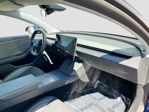 Used 2025 Tesla Model 3 Long Range RWD image 30