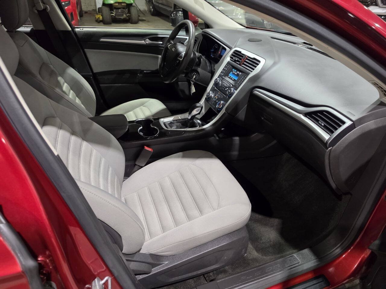 Used 2014 Ford Fusion S FWD image 35