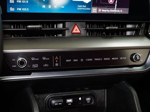 Certified 2025 Kia Sportage SX image 21