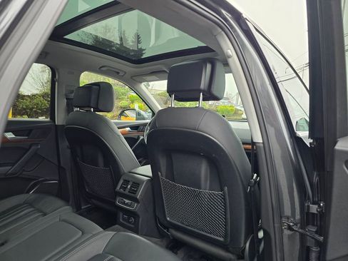 Used 2021 Audi Q5 e Premium image 17
