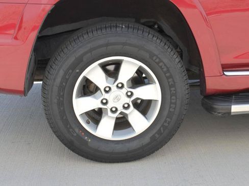 Used 2012 Toyota 4Runner SR5 AWD/4WD image 35