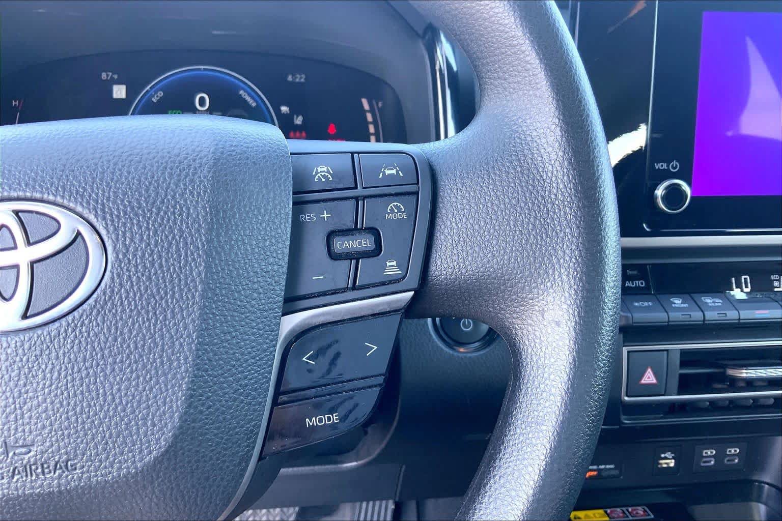 Used 2025 Toyota Camry LE FWD image 25