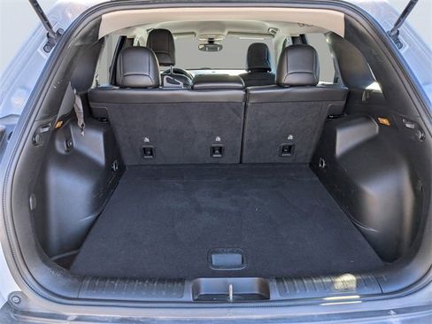 Used 2021 Jeep Cherokee Latitude Plus image 12