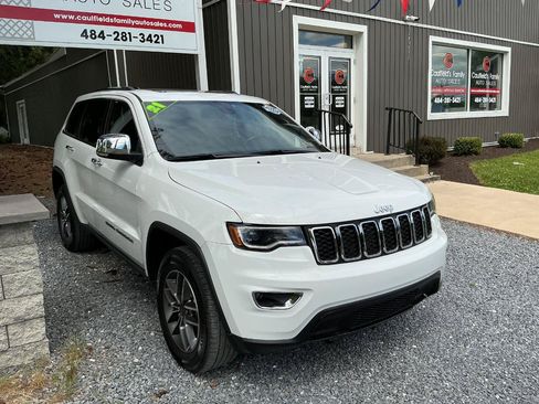 Used 2021 Jeep Grand Cherokee Limited w/ Sun & Sound Group AWD/4WD image 3