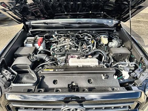 New 2025 Toyota 4Runner SR5 image 34