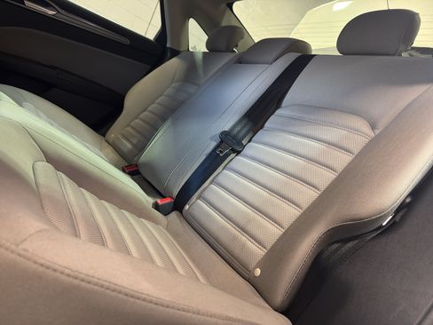 Used 2017 Ford Fusion S FWD image 29