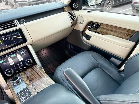 Used 2018 Land Rover Range Rover Supercharged image 26
