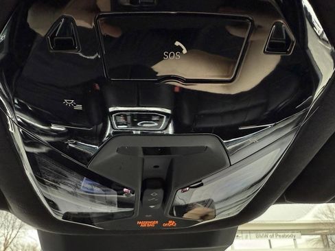 Used 2023 BMW 760i xDrive w/ Executive Package image 74