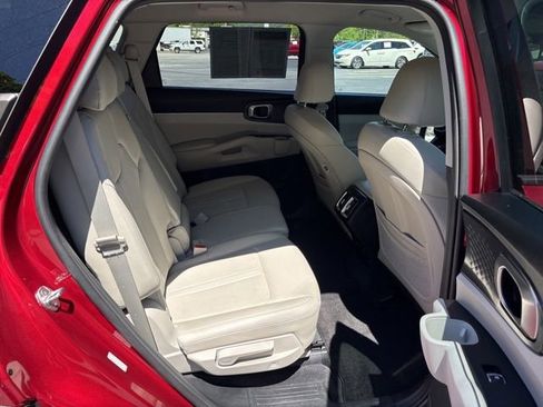 Used 2021 Kia Sorento S AWD/4WD image 25