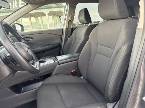 Used 2023 Nissan Rogue S FWD image 17