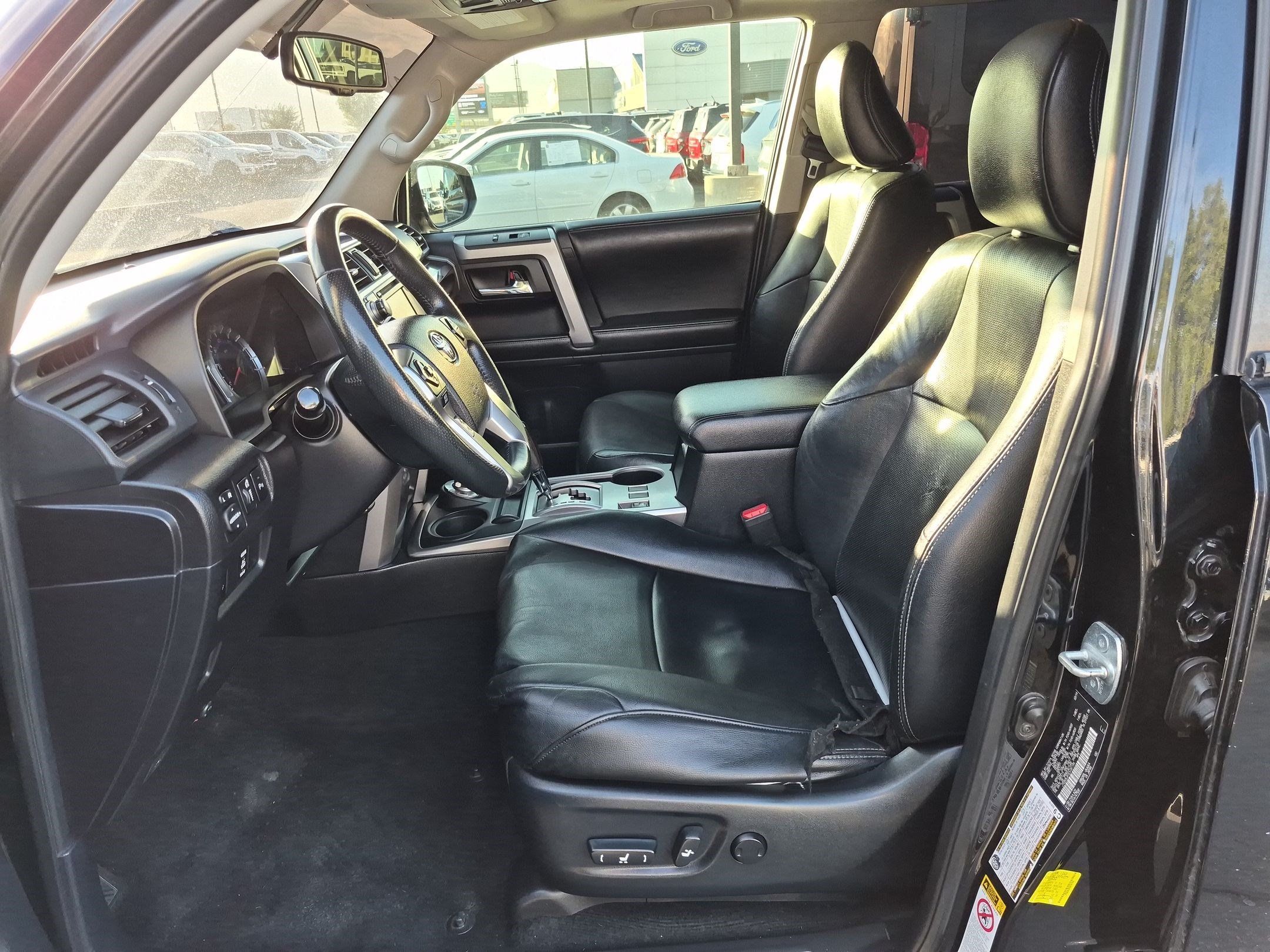 Used 2014 Toyota 4Runner Limited AWD/4WD image 17