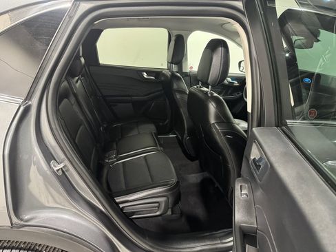 Used 2022 Ford Escape Titanium AWD/4WD image 24