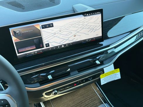 New 2026 BMW X7 xDrive40i w/ M Sport Package image 28