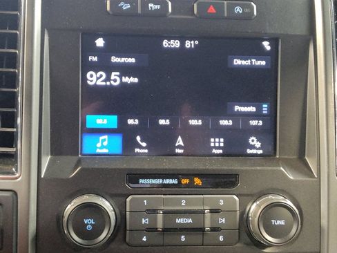 Used 2018 Ford F150 XLT w/ Equipment Group 302A Luxury AWD/4WD image 25