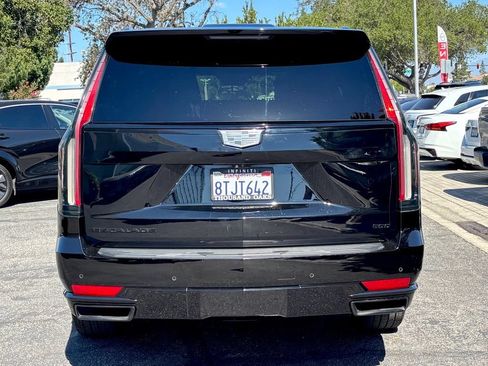 Used 2021 Cadillac Escalade Sport Platinum w/ LPO, ONYX Package AWD/4WD image 4