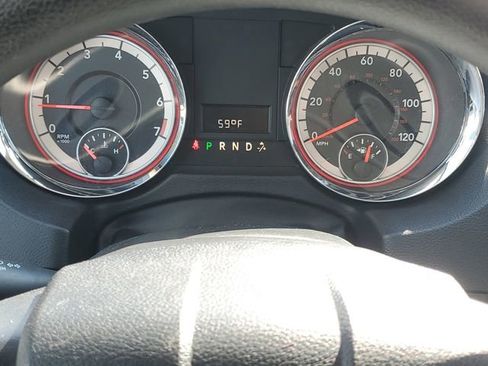 Used 2016 Dodge Grand Caravan SE w/ Quick Order Package 29E SE FWD image 19