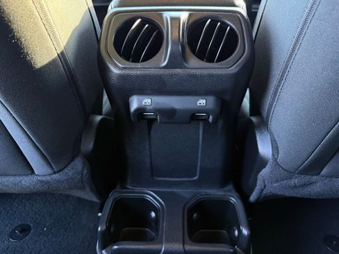 Used 2021 Jeep Wrangler Unlimited Sport image 13