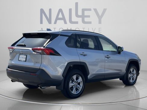 Used 2025 Toyota RAV4 XLE w/ Convenience Package FWD image 5