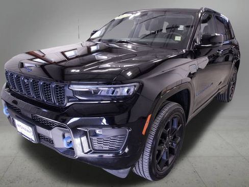 Used 2023 Jeep Grand Cherokee 30th Anniversary image 1