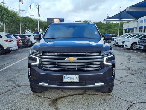 Used 2023 Chevrolet Tahoe LT w/ Luxury Package RWD image 19