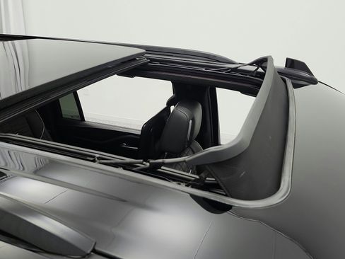 Used 2023 Cadillac Escalade ESV Sport Platinum w/ LPO, ONYX Package image 17