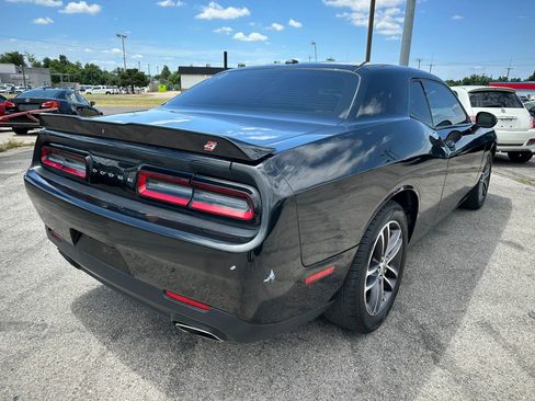 Used 2019 Dodge Challenger SXT AWD/4WD image 28