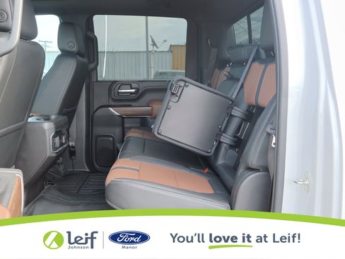 Used 2023 Chevrolet Silverado 2500 High Country w/ Safety Package II image 28