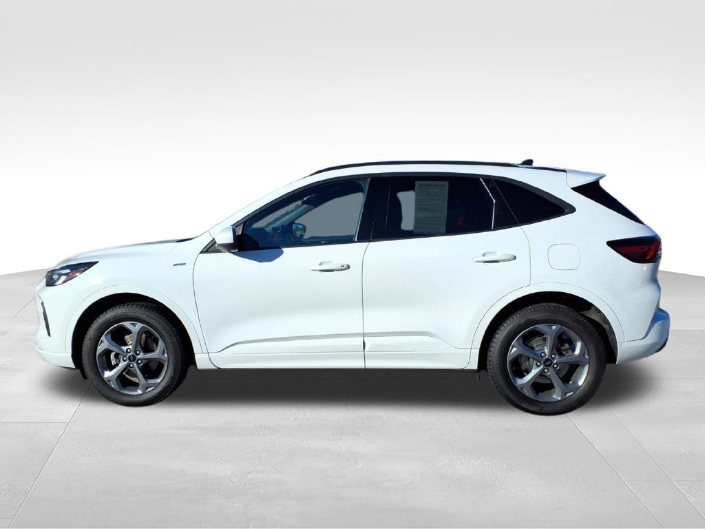 Used 2023 Ford Escape ST-Line Select w/ Tech Pack #2 AWD/4WD image 9