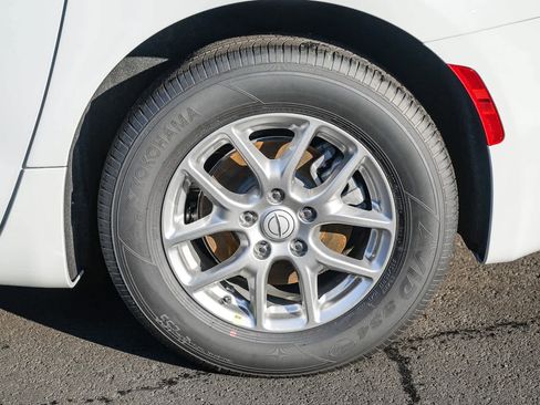 New 2026 Chrysler Voyager LX image 10