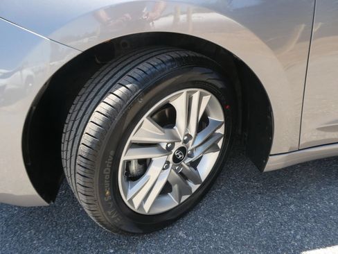 Used 2020 Hyundai Elantra Value Edition w/ Cargo Package (C1) FWD image 31