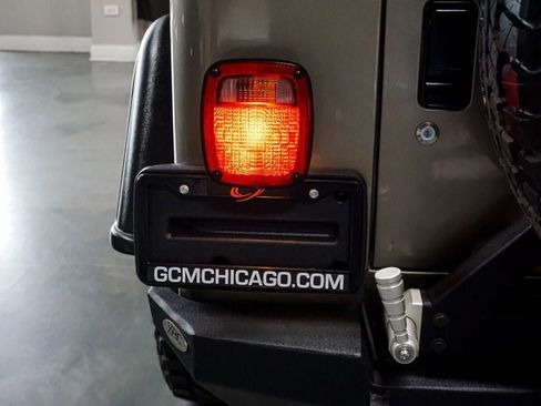 Used 2006 Jeep Wrangler Unlimited Rubicon w/ Security Group AWD/4WD image 58