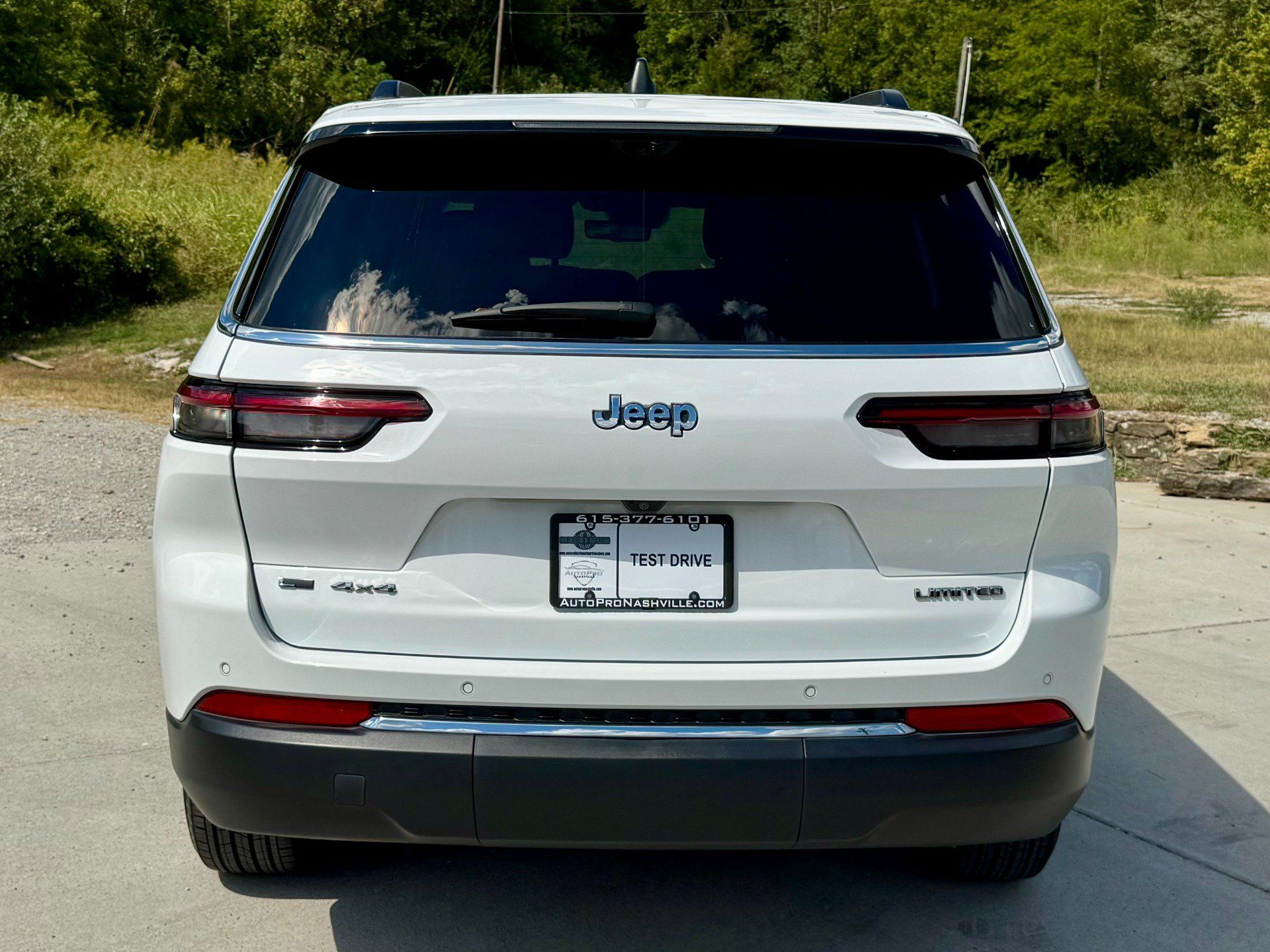 Used 2022 Jeep Grand Cherokee L Limited w/ Luxury Tech Group II AWD/4WD image 6